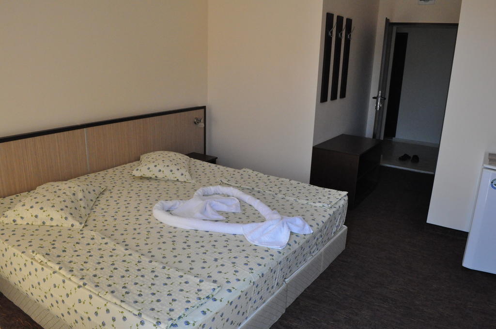 St. George Apartments Nesebar Habitación foto