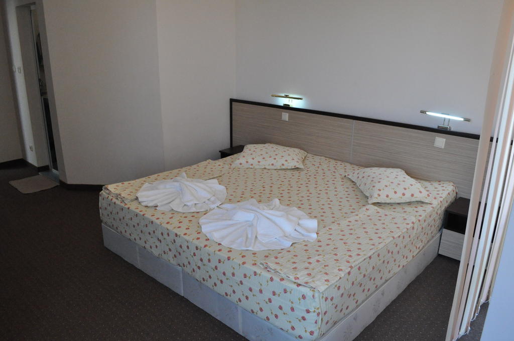 St. George Apartments Nesebar Habitación foto